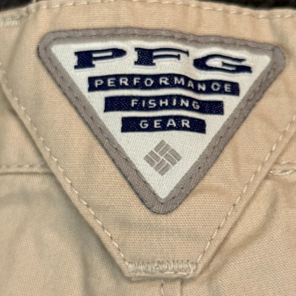 Mens PFG Columbia Dolphin / Palm Tree design 36W /10L C9 - Picture 4 of 5